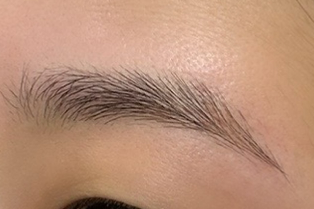 おすすめ: 眉毛メイク(アイブロウ)